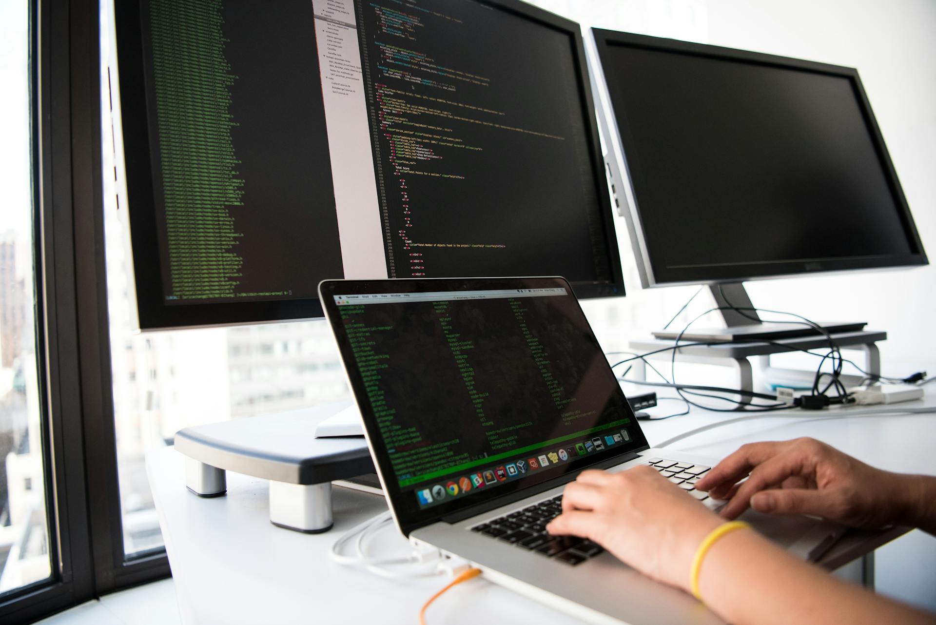 APP DEV DESK